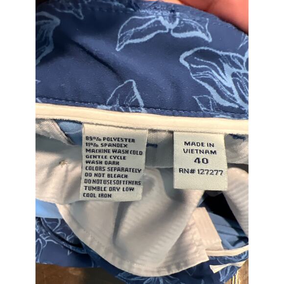 Donald Ross size 40 floral golf shorts - Picture 4 of 4